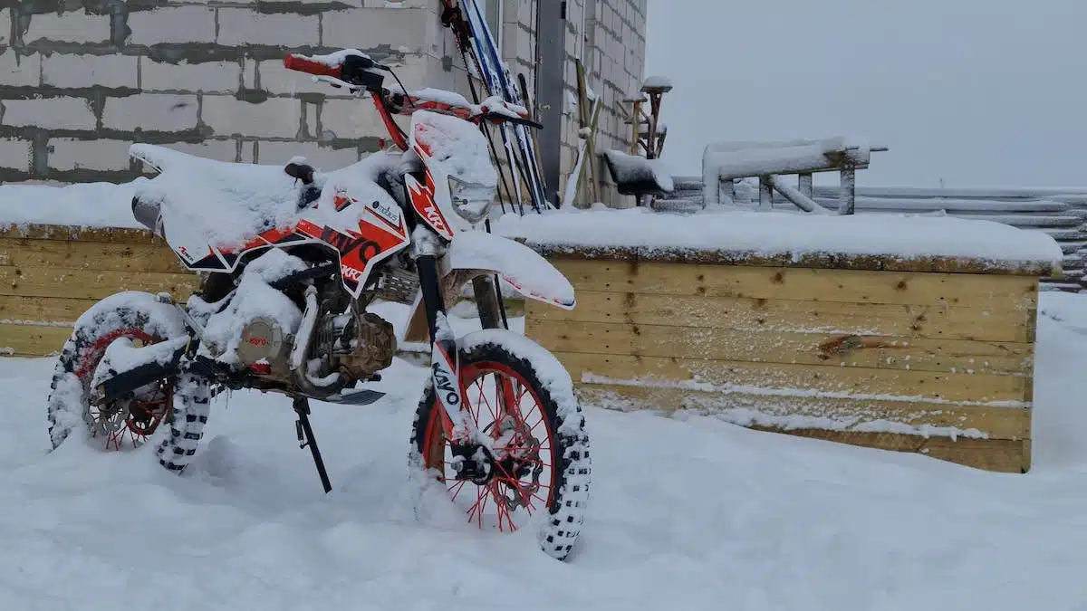 moto  hiver