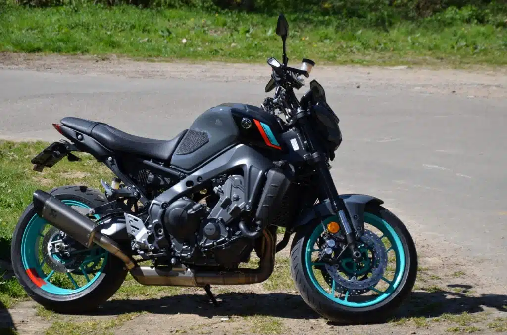 La Yamaha MT09, une moto au caractère unique