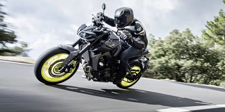 La Yamaha MT09, une moto au caractère unique